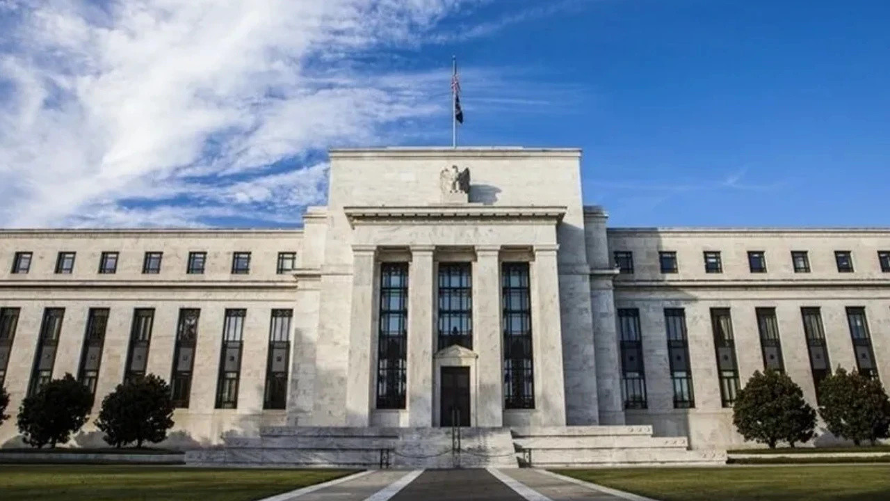 Bessent’in hamlesi dengeleri değiştirdi: Fed’in faiz hesabı karıştı
