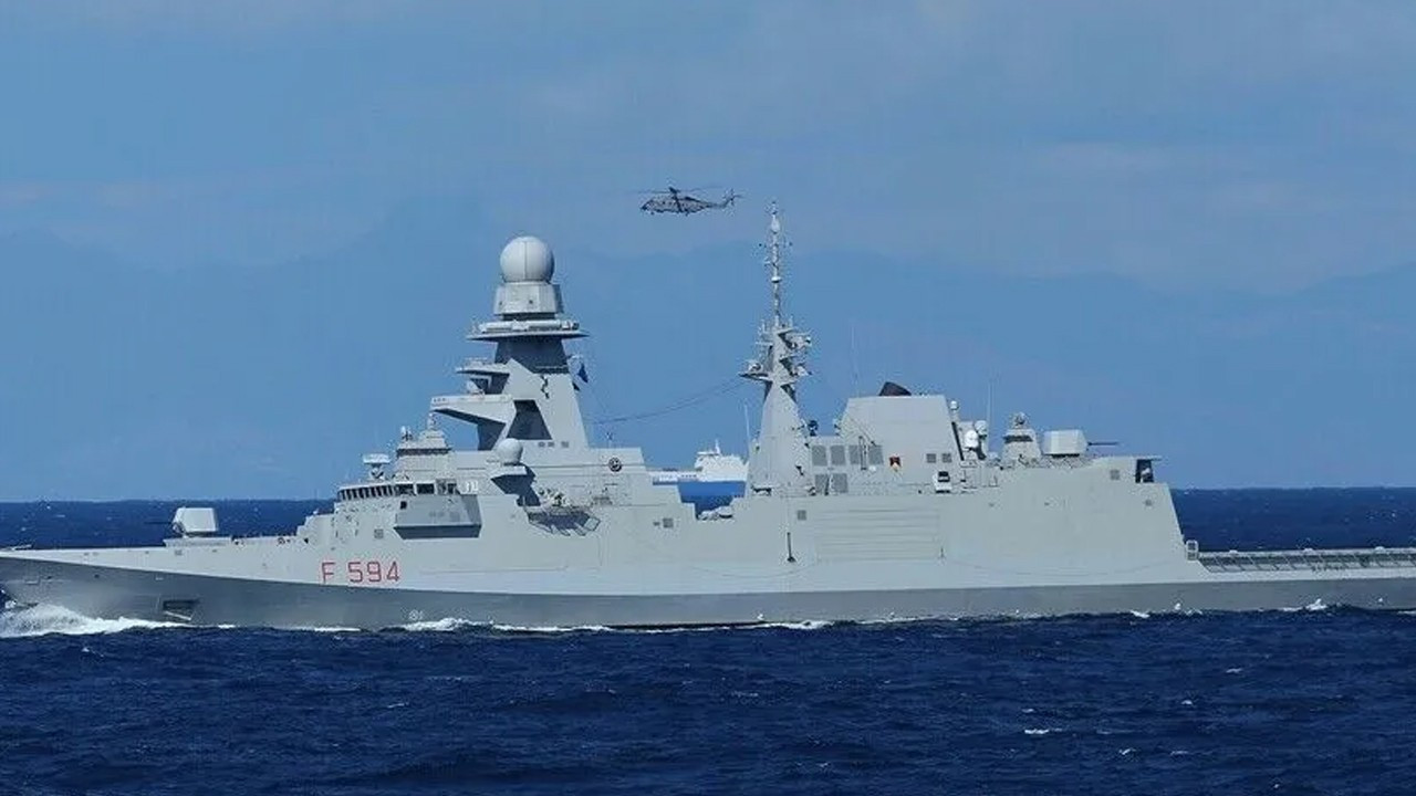 Yunanistan, İtalya'dan fırkateyn alımı için anlaşma imzaladı
