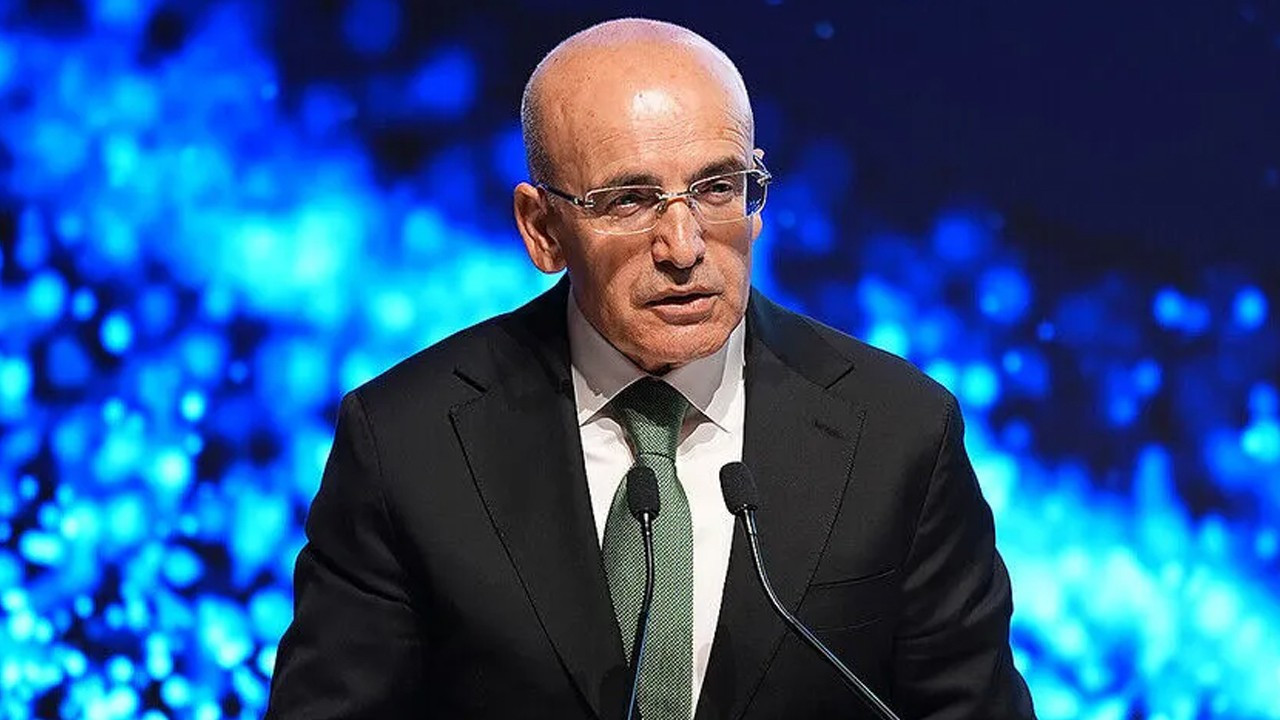 Bakan Şimşek'ten kur rejimi mesajı: Spekülasyonların dayanağı yok