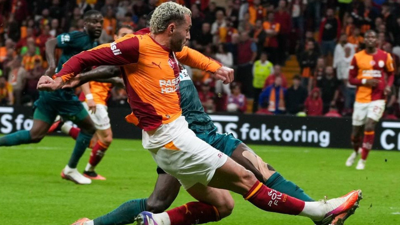 Galatasaray Kocaelispor'u tek golle geçti