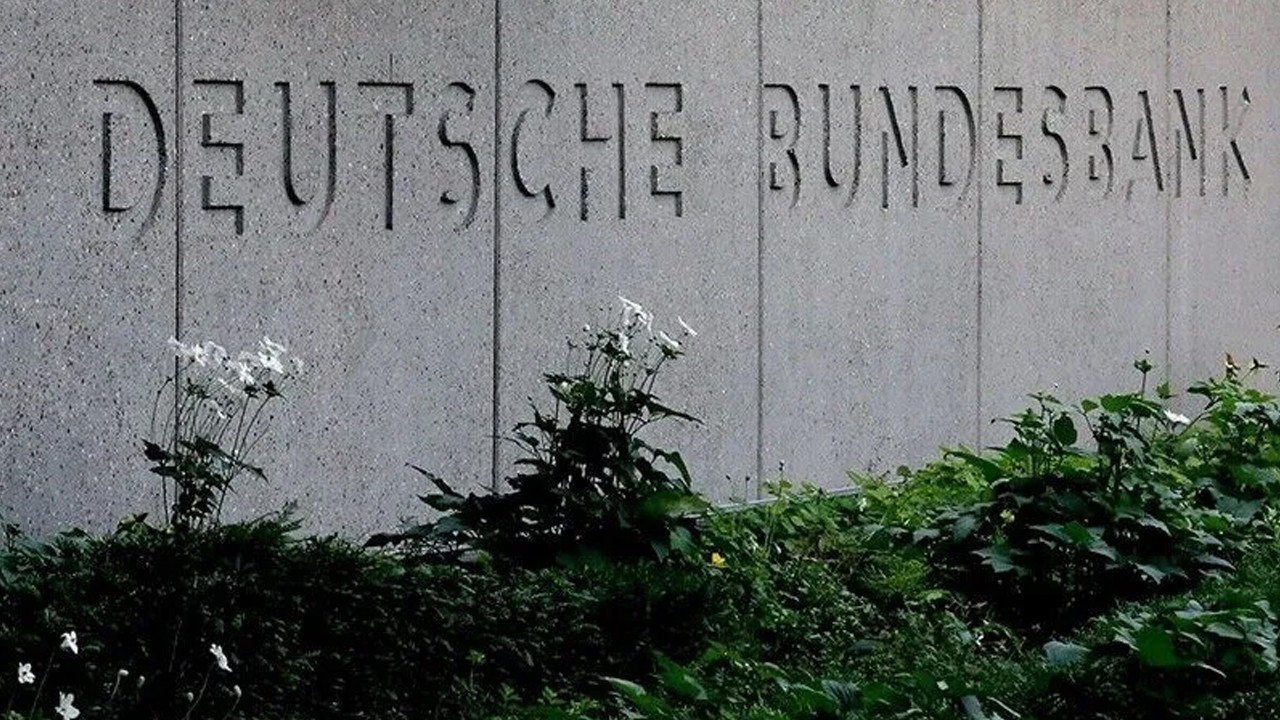 Bundesbank'tan Alman bankalarına risk uyarısı