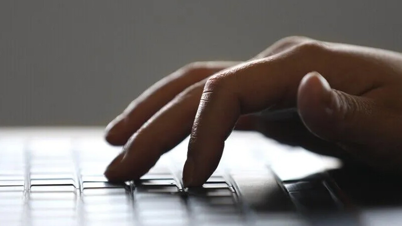 Yasa dışı 420 internet sitesi erişime engellendi