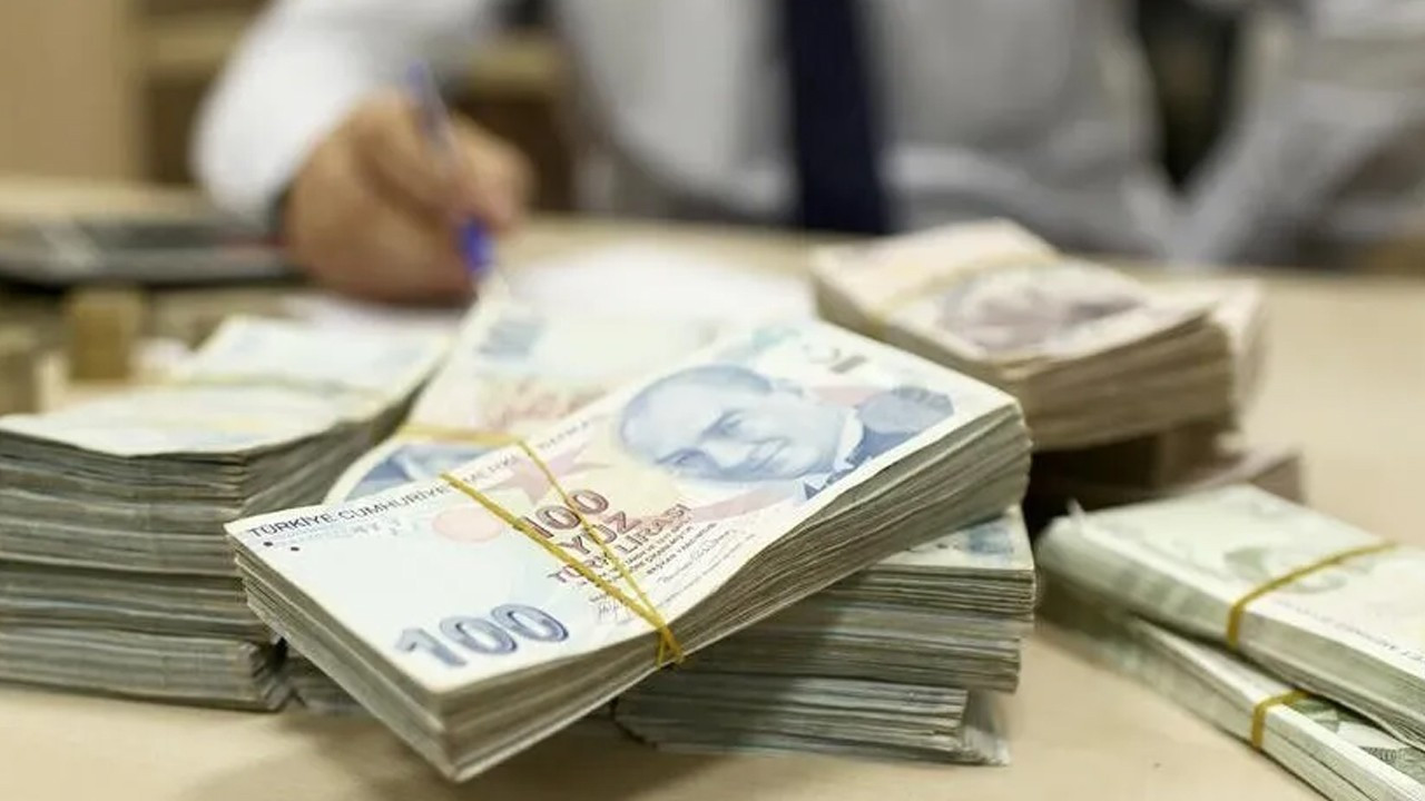 Hazine alacakları ağustos sonunda 256,2 milyar lira oldu