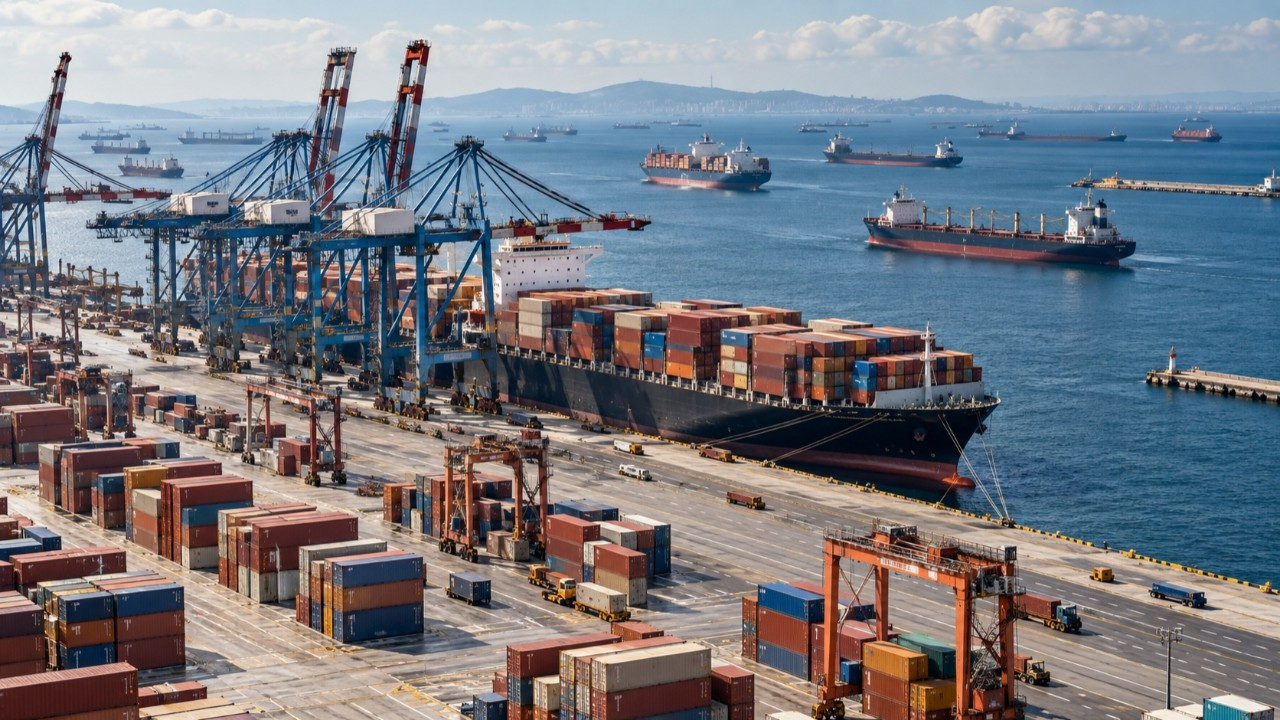 Dünya deniz ticaretinde yük azalıyor, navlun düşmüyor