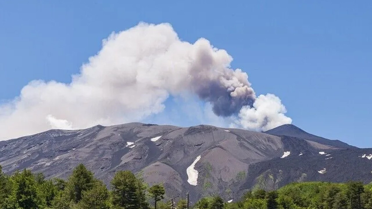 Etna'nın Kıyameti: Uçuşlar Altıya Kutuplaştı, Turizmde Sarsıntı