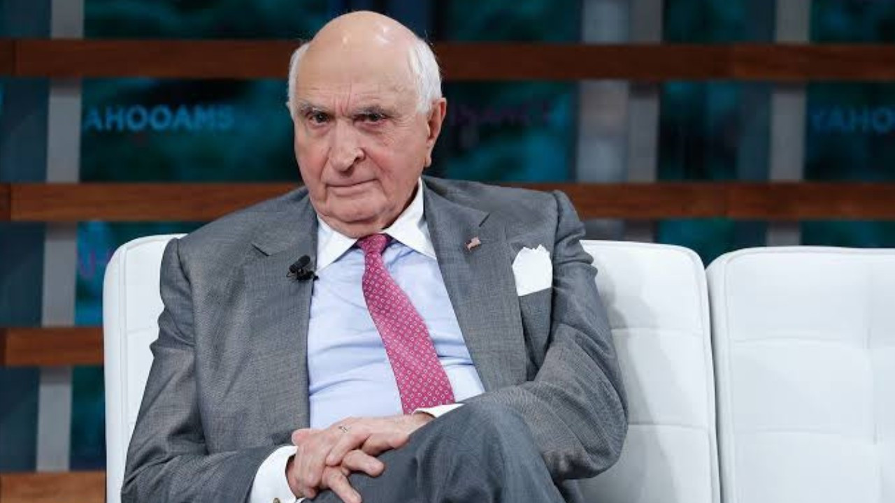 Yarım asırdır elinde tutuyor: 91 yaşındaki milyarder dev yatırımını duyurdu
