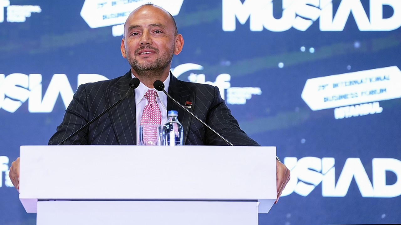 Özdemir: Yeni dünya düzeninin sancılı doğum sürecinden geçiyoruz