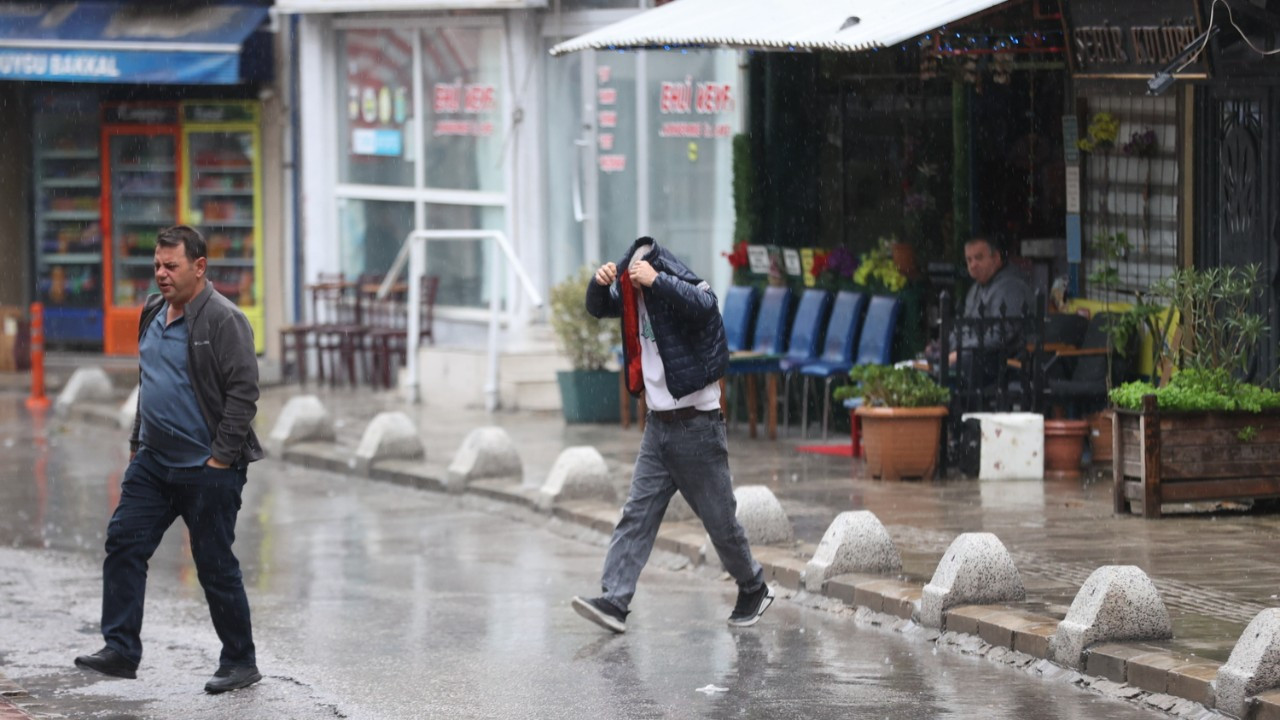 İstanbul Valiliği saat vererek uyardı: Bu 3 ilçede yaşayanlar dikkat