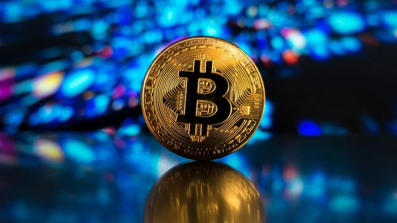 Bitcoin yeni çeyreğe hızlı başladı: İbre yeniden yukarı döndü