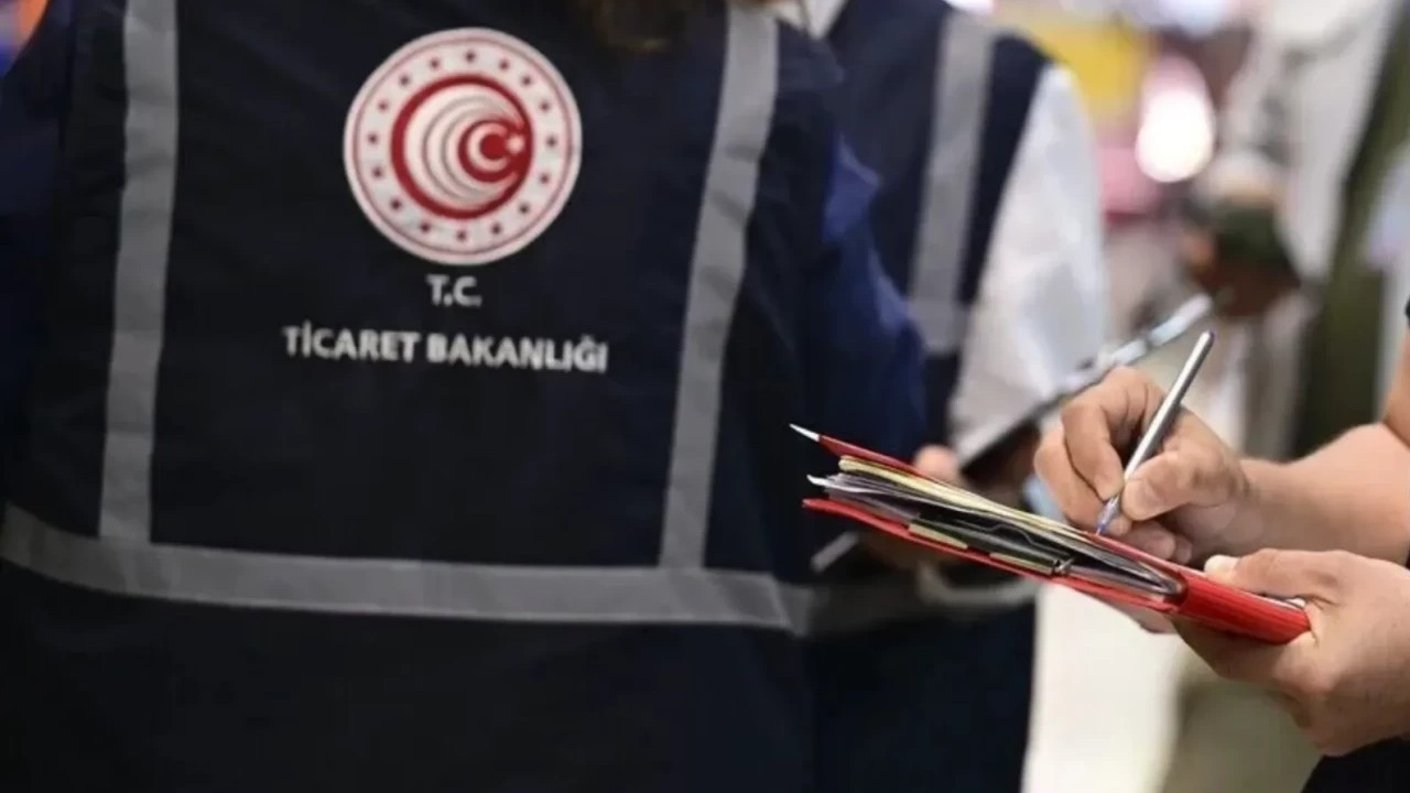 İzmir'de Dev Kaçak Operasyonu: Tütün Sektörüne Karıştı Bir Vurgun