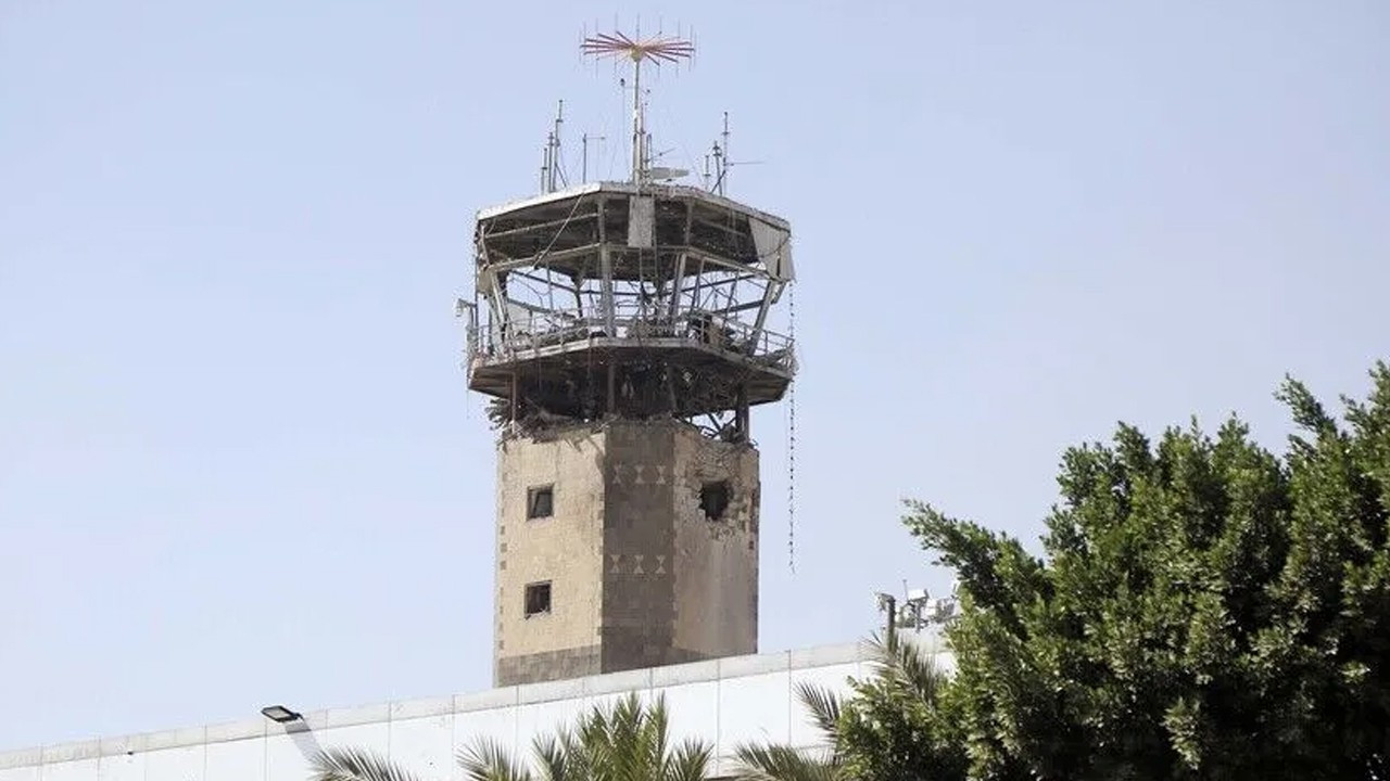 Suudi Arabistan'da havalimanına saldırı: Uçuşlar durduruldu