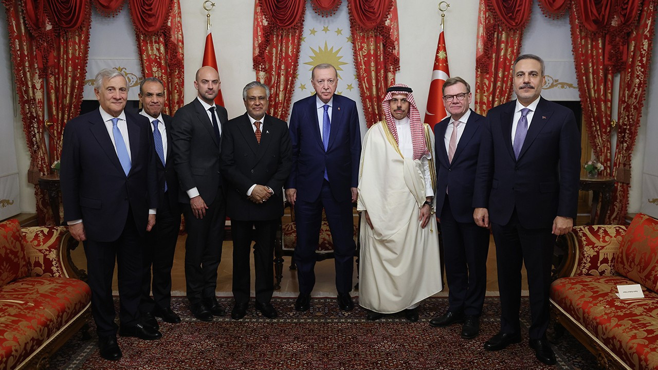 Türkiye, Diplomasi Arenasında Yeni Bir Dönüm Noktası: R4+E3 Heyetiyle Buluşma