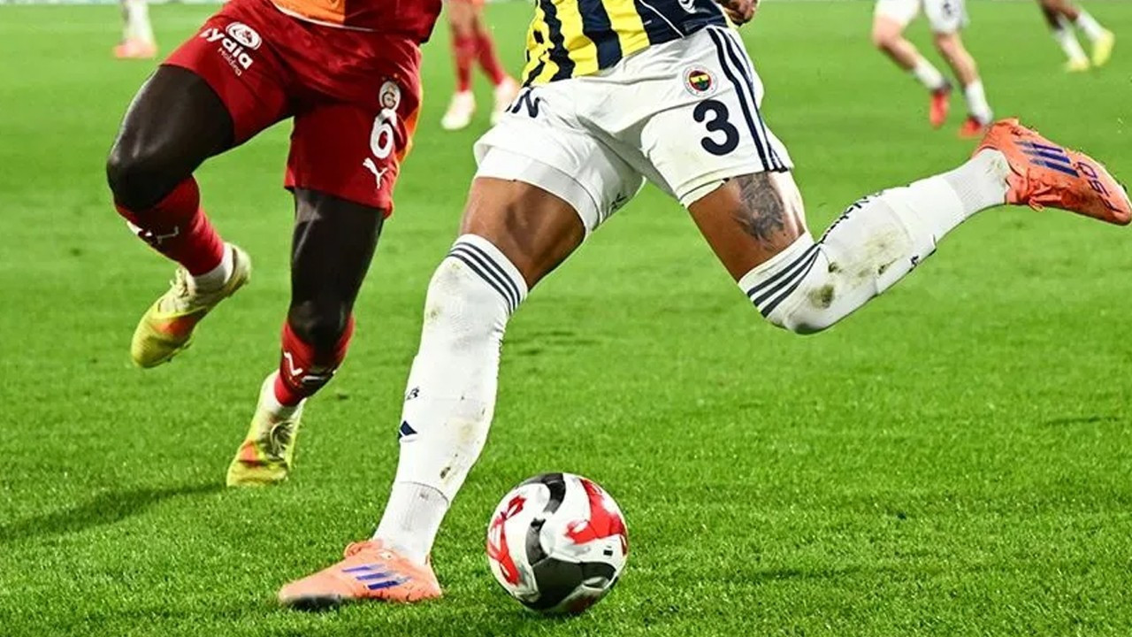 Galatasaray-Fenerbahçe maçının ilk 11'leri belli oldu