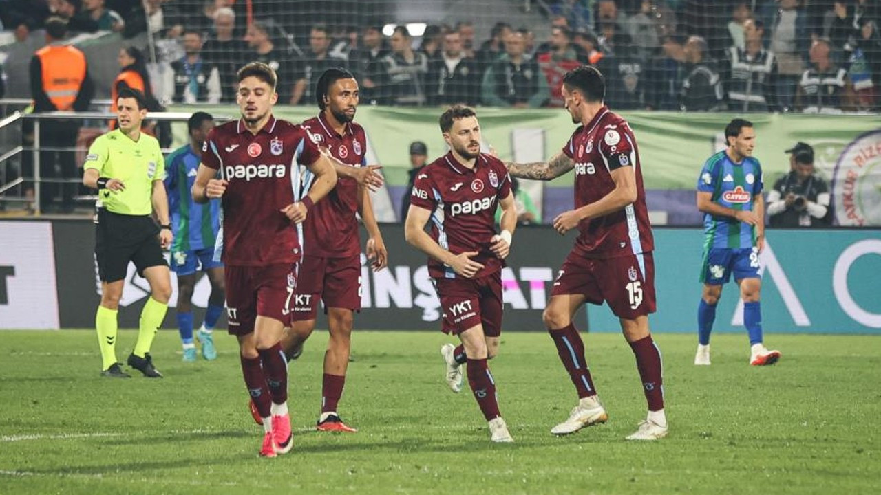 Karadeniz'de gol yağmuru: Çaykur Rizespor 3-4 Trabzonspor