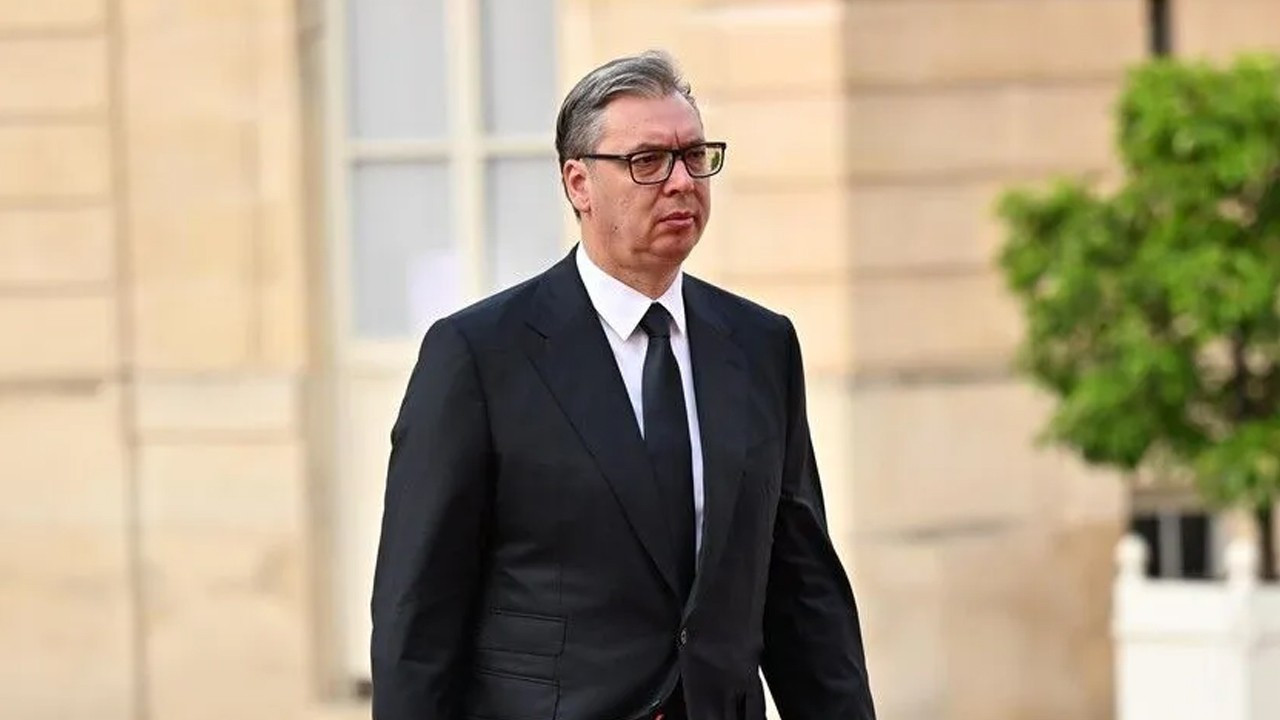 Sırbistan'da erken seçim: Vucic yenilgiyi duyurdu
