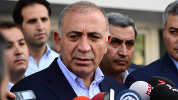 Gürsel Tekin CHP İstanbul İl Başkanlığı görevinden alındı! İşte yerine gelen yeni isim