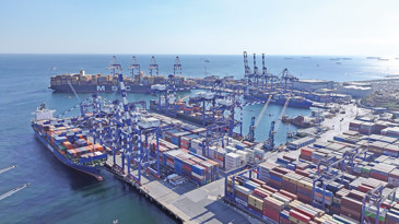 Bakan Uraloğlu duyurdu: Limanlarda elleçlenen yük miktarında kasım rekoru kırıldı