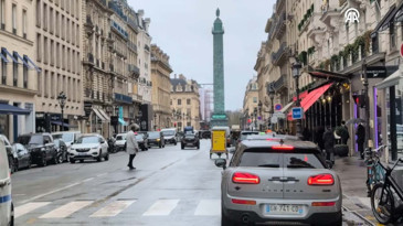 Fransa'da X'in Paris ofisine operasyon