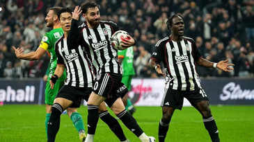 Beşiktaş geriye düştüğü maçta 1 puanı kaptı