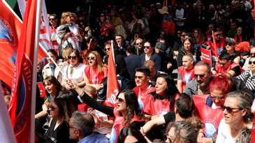 İkinci saldırı sonrası öğretmenlerden grev uzatma kararı