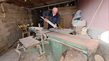 75 yaşındaki usta bir günde beşik yapıyor, fiyatı 3 bin TL’den başlıyor