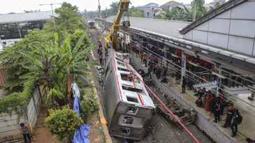 Endonezya'daki tren faciasında can kaybı 14'e yükseldi