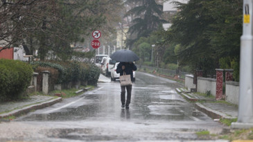 Meteoroloji'den kuvvetli yağış uyarısı: Sıcaklıklar düşecek