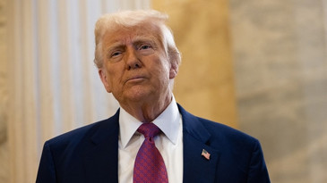 Trump'tan İran açıklaması: İki yıl daha bomba atabilirdik