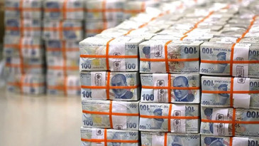 Hazine üç ayda 1,54 trilyon liralık iç borçlanmaya gidecek