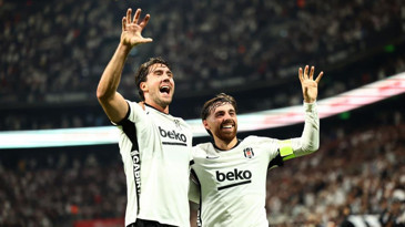 Kartal Vlahovic'le uçtu! Beşiktaş 6-2 Çorum