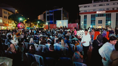 Bakan Ersoy duyurdu: Gezen sinema Türkiye’nin 81 ilinin tamamına ulaştı