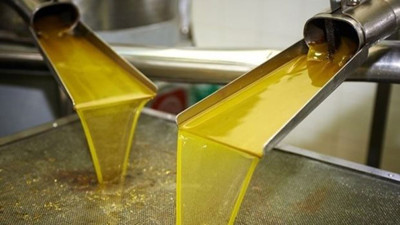 Zeytinyağı sektöründen tüketicilere uyarı: Piyasada 2023'ten kalan ürünler var