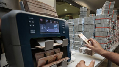 Bankacılık sekt&ouml;r&uuml;n&uuml;n kredi hacmi 28,8 trilyon liraya y&uuml;kseldi