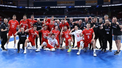 Türkiye Polonya voleybol maçı ne zaman, saat kaçta, hangi kanalda? Filenin Efeleri yeni tarih yazma peşinde