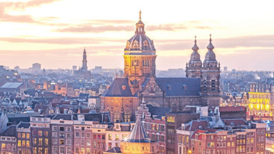 Bataklıktan dünya sahnesine: Amsterdam