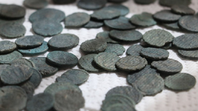 Antik Hipodrom'da oyun taşları ve zar bulundu