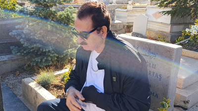 İbrahim Tatlıses, Neşet Ertaş'ın mezarını ziyaret etti