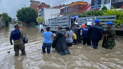 Meksika'da sel: 27 ölü