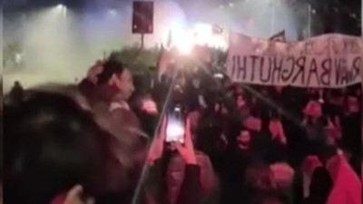 İtalya-İsrail maçında sokaklar karıştı: "İsrail FIFA'dan atılsın"