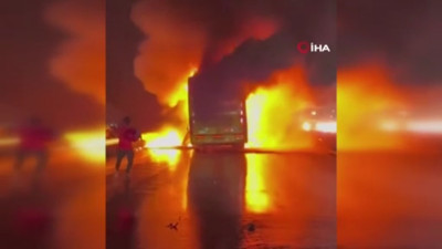 Akıllara durgunluk veren kaza! Motosiklet otobüse çarptı, 25 kişi öldü