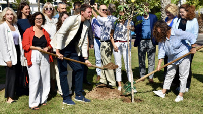 Antalya'da Ukrayna Kültür Parkı'na dostluk ve barış sembolü ağaç dikildi