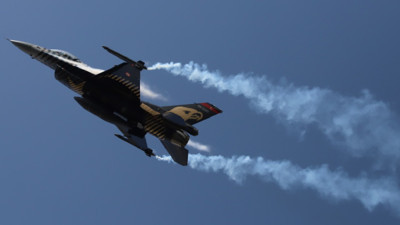 SOLOTÜRK Pamukkale'de gösteri uçuşu yaptı