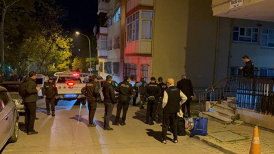 Kartal'da kolonları çatlayan apartman boşaltıldı