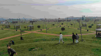 Atatürk Havalimanı Millet Bahçesi'ne ilk gününde yüzlerce vatandaş akın etti