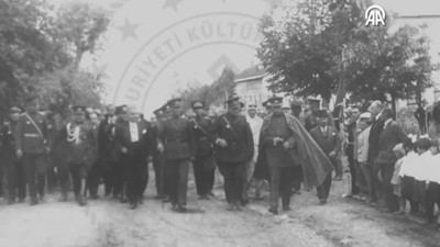 Atatürk’ün konuğu Şah Pehlevi’nin 90 yıl önceki Türkiye turu gün yüzüne çıktı