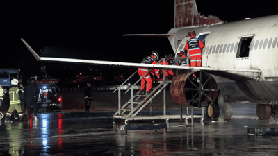 Esenboğa Havalimanı'nda film sahnesini aratmayan uçak kazası tatbikatı