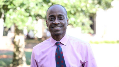 Fed: Yapay zekâ istihdamı da enflasyonu da değiştirebilir