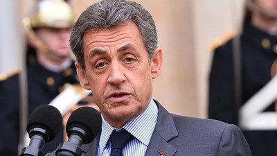 Fransa'nın eski Cumhurbaşkanı Sarkozy şartlı tahliye edildi