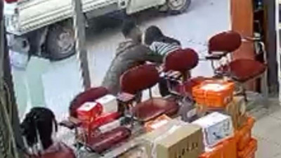 Genç kadına sokak ortasında cinsel saldırı: "Çıplak sandım"