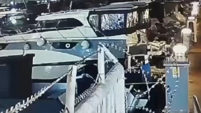 Teknenin pervanesine takıldı, feci şekilde can verdi